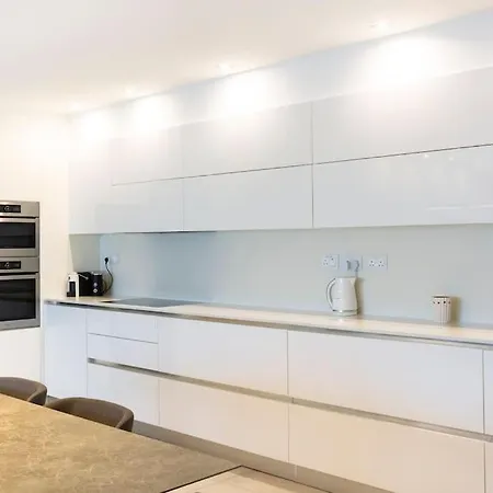 Apartment Ngh12 - Lovely, Spacious 2 Bedroom Apartment. Naxxar