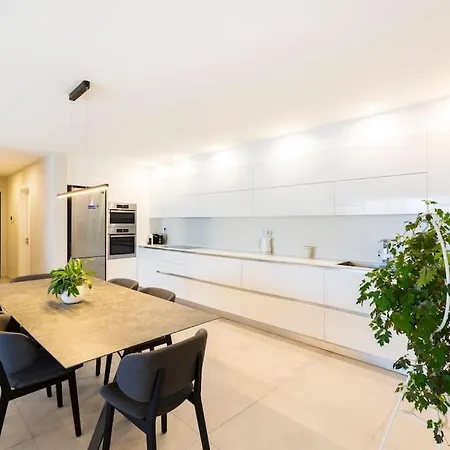 Ngh12 - Lovely, Spacious 2 Bedroom Apartment. Apartment *